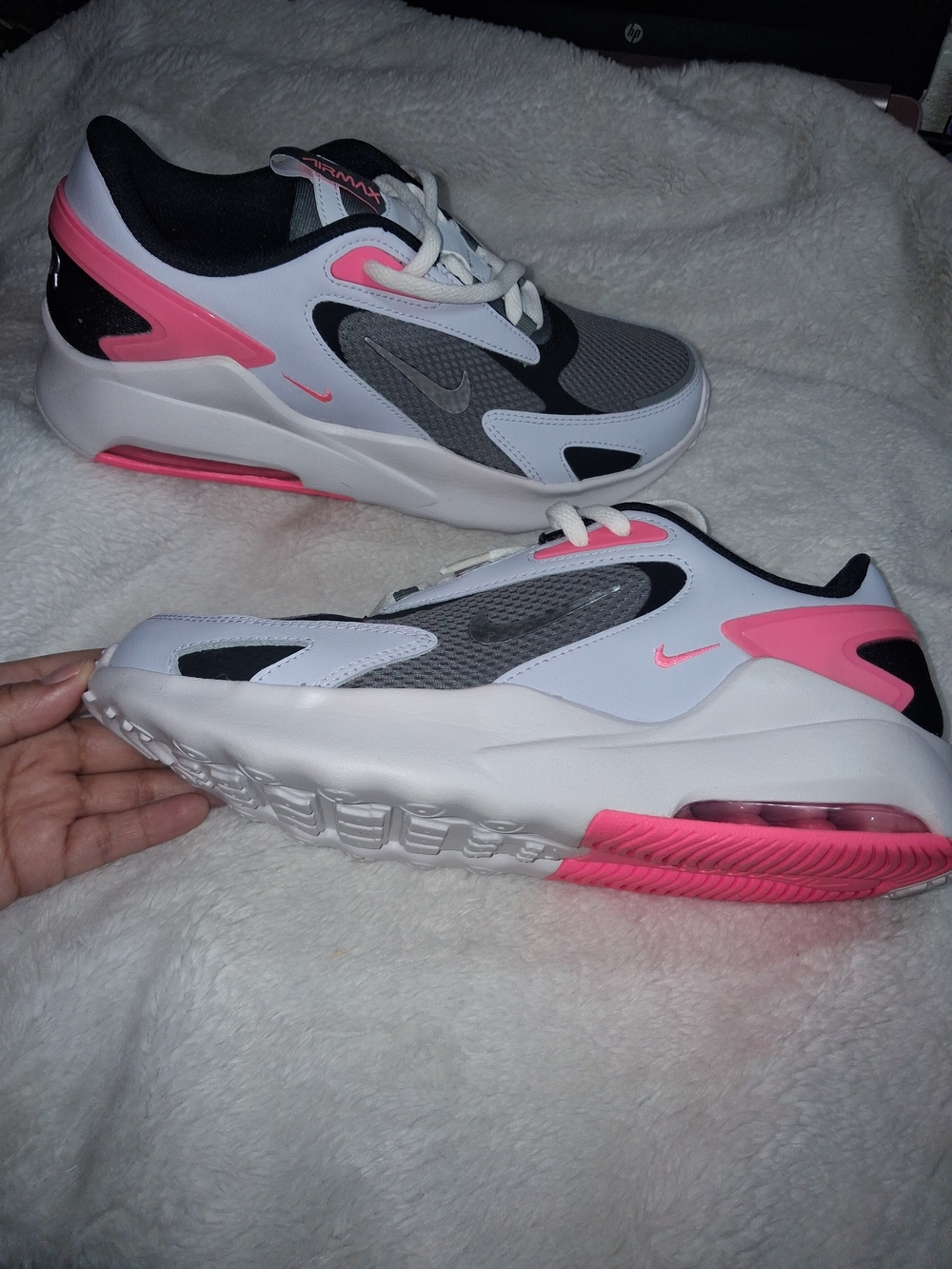 Nike Women’s Air Max Low-Top Sneakers - White/Pink/Gray/Black